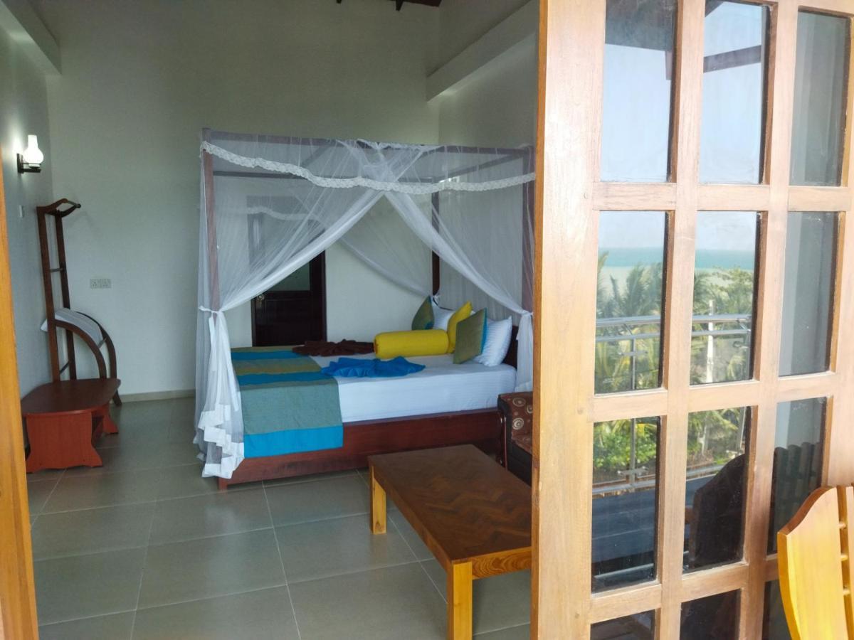 Shanika Beach Inn Tangalle Exteriör bild
