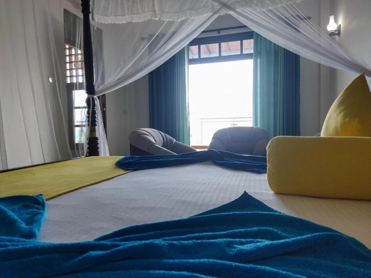 Shanika Beach Inn Tangalle Exteriör bild