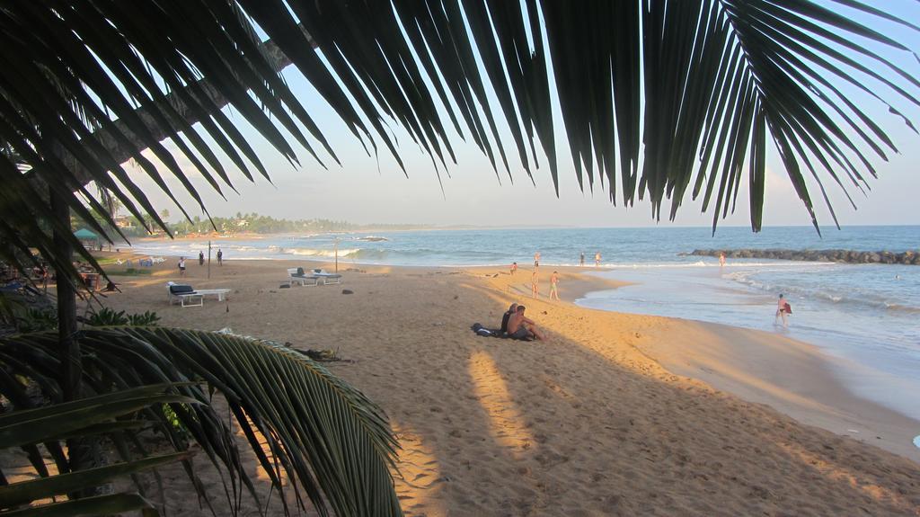 Shanika Beach Inn Tangalle Exteriör bild