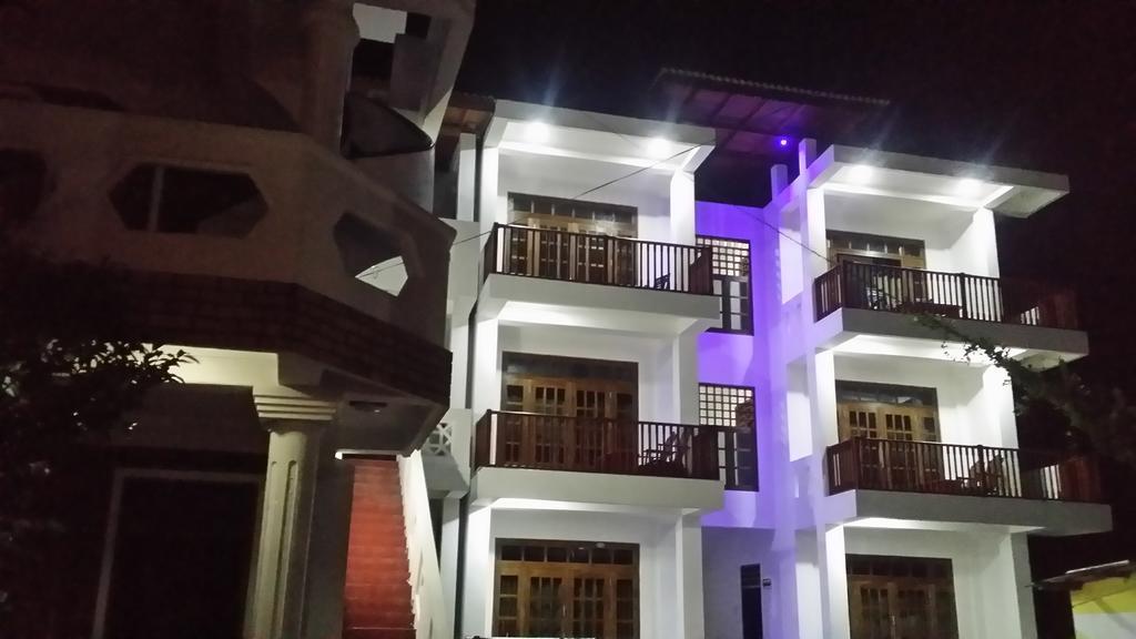 Shanika Beach Inn Tangalle Exteriör bild