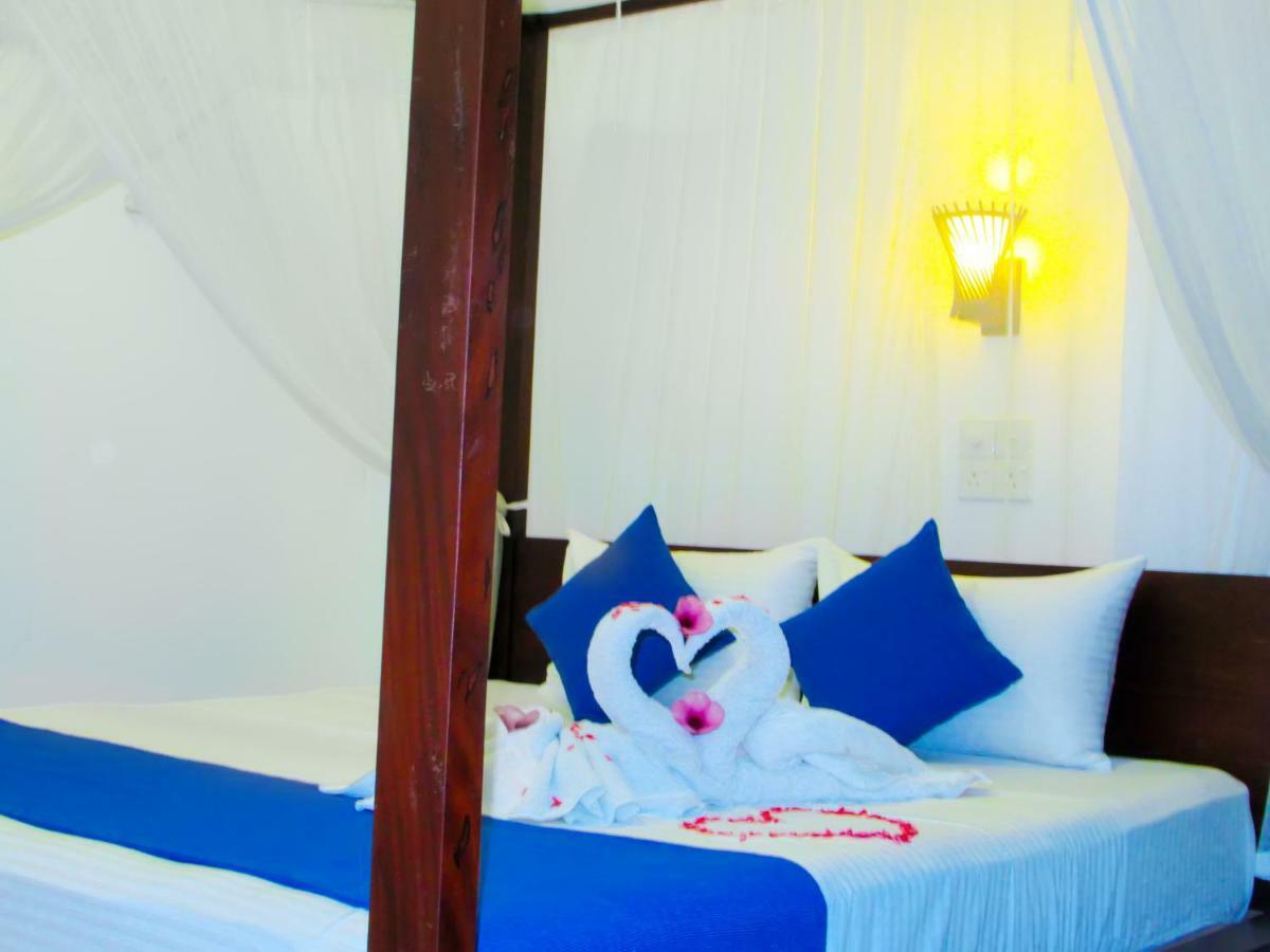 Shanika Beach Inn Tangalle Exteriör bild