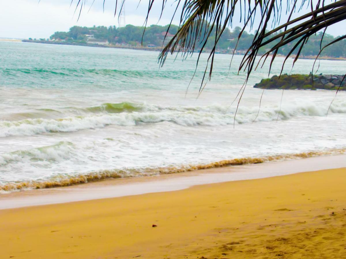 Shanika Beach Inn Tangalle Exteriör bild