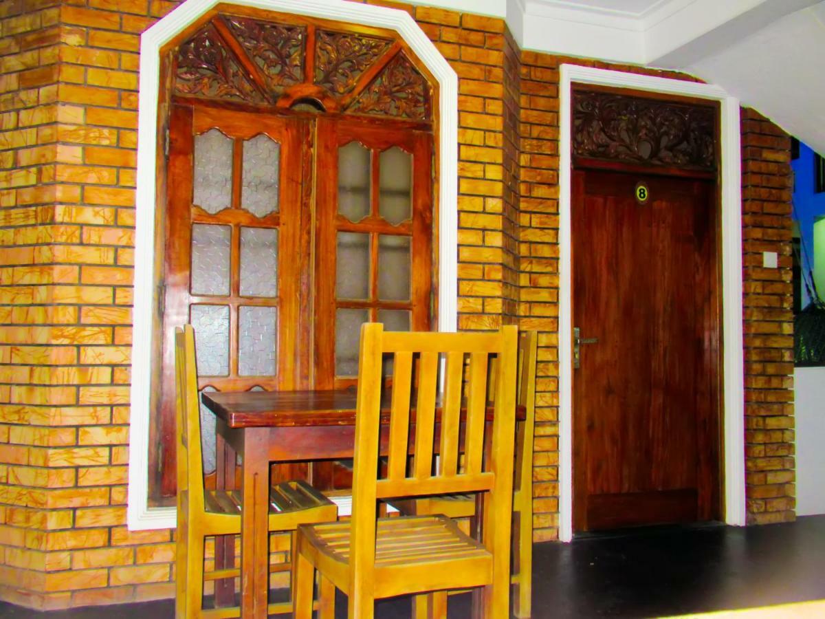 Shanika Beach Inn Tangalle Exteriör bild