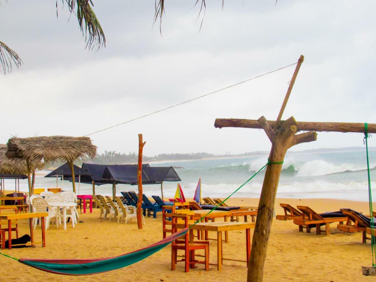 Shanika Beach Inn Tangalle Exteriör bild